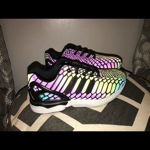 Faux Adidas Chameleons